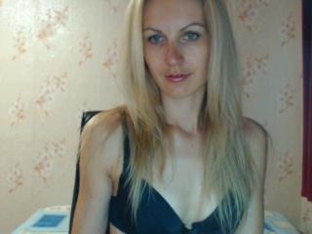 Gellahot Female Straight Shaved Pussy Caucasian Webcam Model Babe