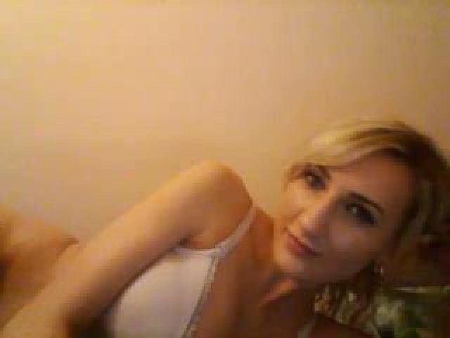 NastyEmma Shaved Pussy Webcam Model Caucasian Babe Blonde Female