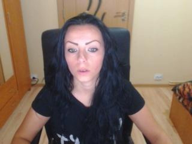 640px x 480px - Curvysonia Live Horny Pussy Shaved Pussy Lesbian Brunette Green Eyes | Live  Webcam Porn