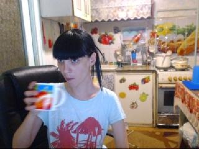 Blackcaty Live Middle Eastern Brunette Shaved Pussy Female Brown Eyes